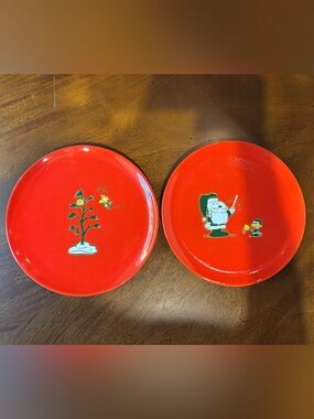 NWOT set of 2 Waechtersbach Peanuts Christmas plates - Snoopy & Woodstock!